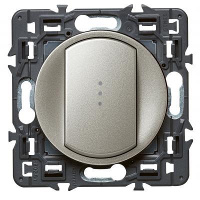 Переключатель одноклавишный без фиксации (кнопка) с подсветкой Legrand Celiane титан