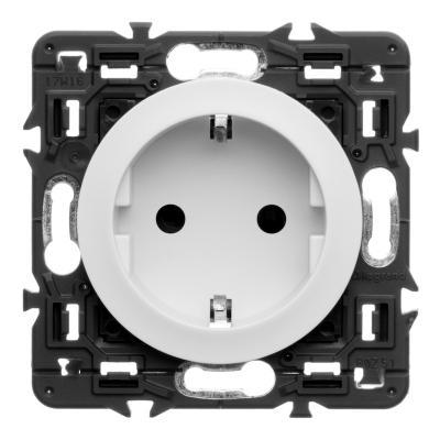 Розетка с заземлением и защитными шторками винтовые зажимы Legrand Celiane белый