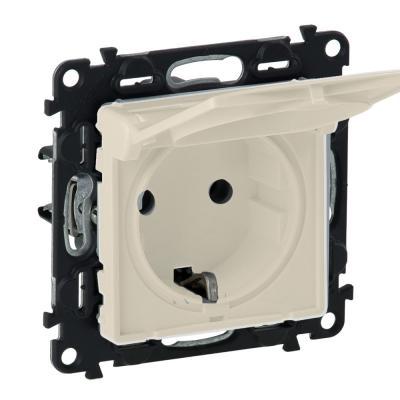 Розетка с заземлением и защитными шторками с крышкой безвинтовые зажимы Legrand Valena Life слоновая кость