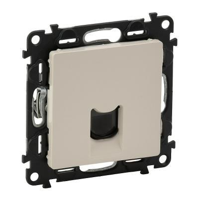Розетка информационная RJ45 Кат. 5e Legrand Valena Life слоновая кость