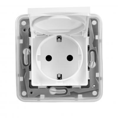 Розетка IP44 с заземлением и защитными шторками с крышкой безвинтовые зажимы Legrand Etika белый