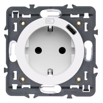 Розетка комбинированная с заземлением и встроенным зарядным устройством USB type C Legrand Celiane белый