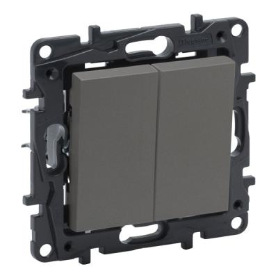 Переключатель двухклавишный Legrand Niloe Step сталь