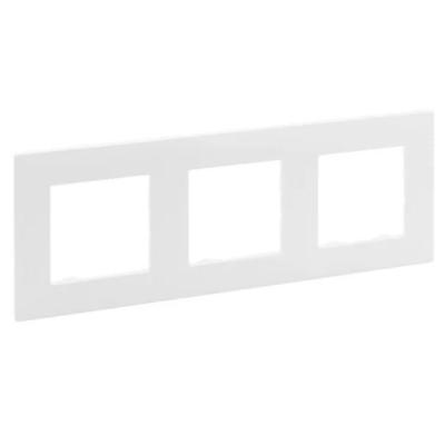 Рамка 3 поста Legrand Niloe Step белый