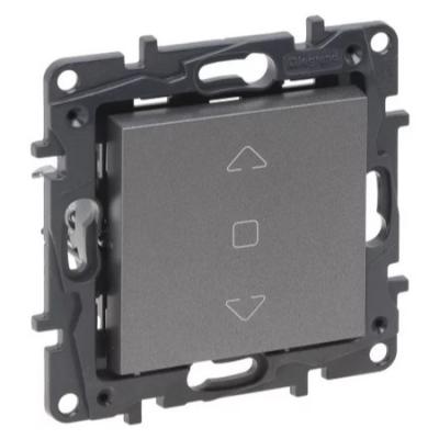 Кнопочный выключатель управления жалюзи и рольставней Legrand Niloe Step сталь