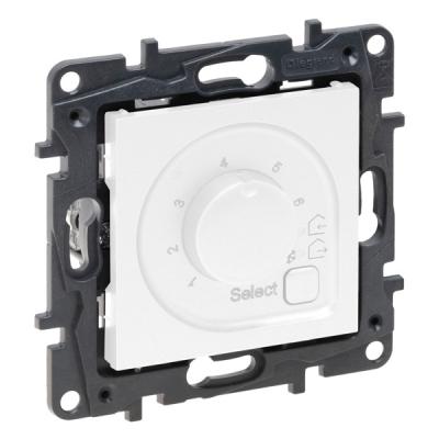 Термостат с датчиком для теплых полов Legrand Niloe Step белый