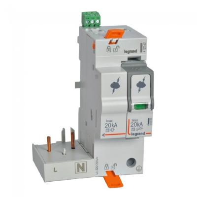 Устройство защиты от импульсных перенапряжений стыкуемое с автоматическим выключателем Legrand 1P+N T2 I макс. 20 кA/полюс