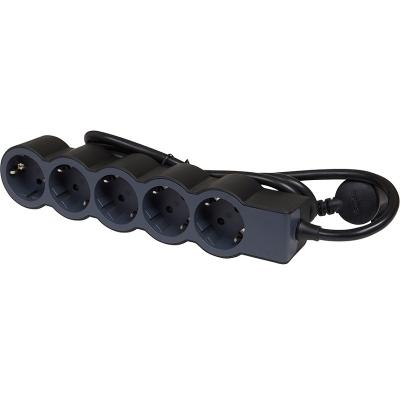 Удлинитель с 5 розетками с заземлением 16 А с кабелем 1,5 м Legrand СТАНДАРТ Черный