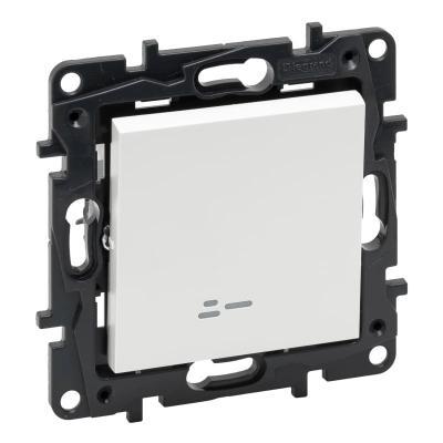 Выключатель одноклавишный с подсветкой Legrand Niloe Step белый