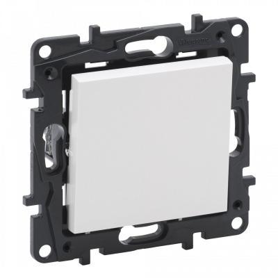 Выключатель одноклавишный без фиксации (кнопка)  Legrand Niloe Step белый